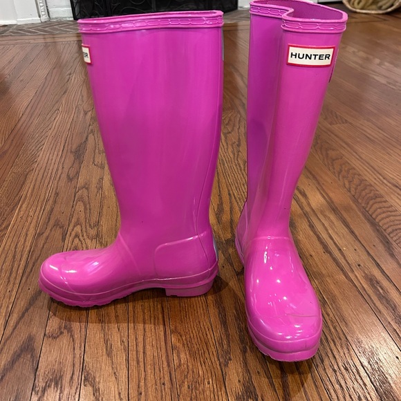 Hunter Glossy Hot Pink Waterproof Rain Boots - Picture 7 of 8
